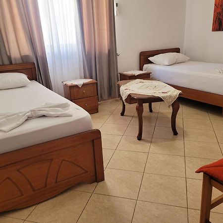 Geri Apartment Ksamil Buitenkant foto